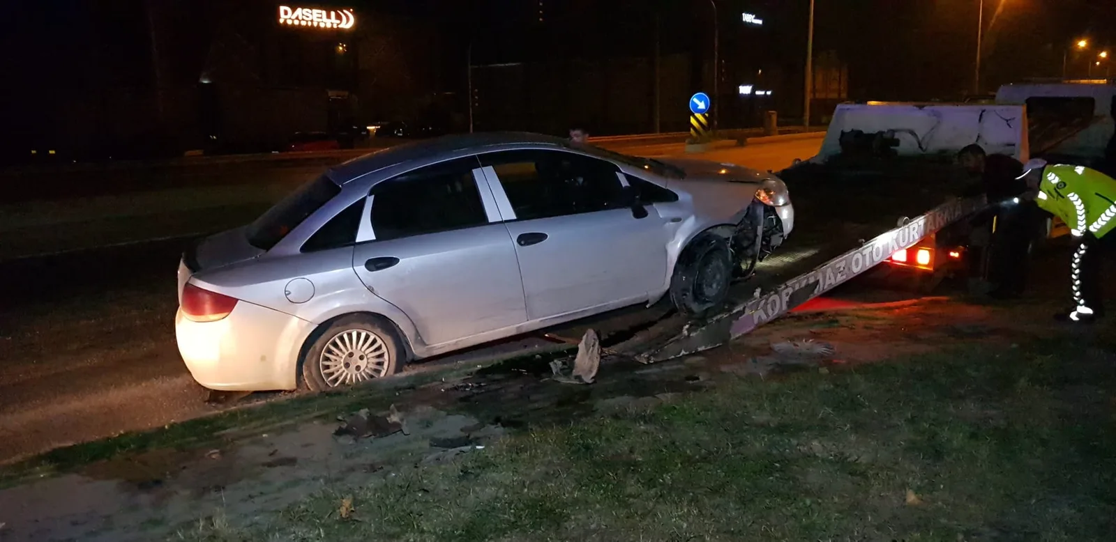 Kiralık araçla kaza yapıp kaçtılar