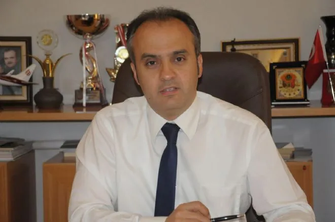 Aktaş, tek listeden yana