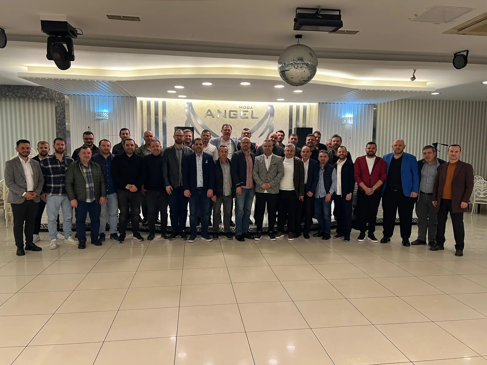 YARIM ASIRLIK DERNEK TEK ADAYLA KONGREYE GİDİYOR
