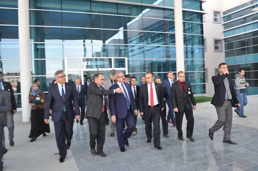 Her şey yeni olmalı