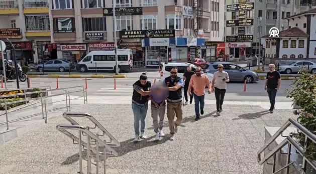 18 yıl kaldığı cezaevinden 2 ay önce tahliye olan kişi 5 evde hırsızlık yapınca yeniden gözaltına alındı