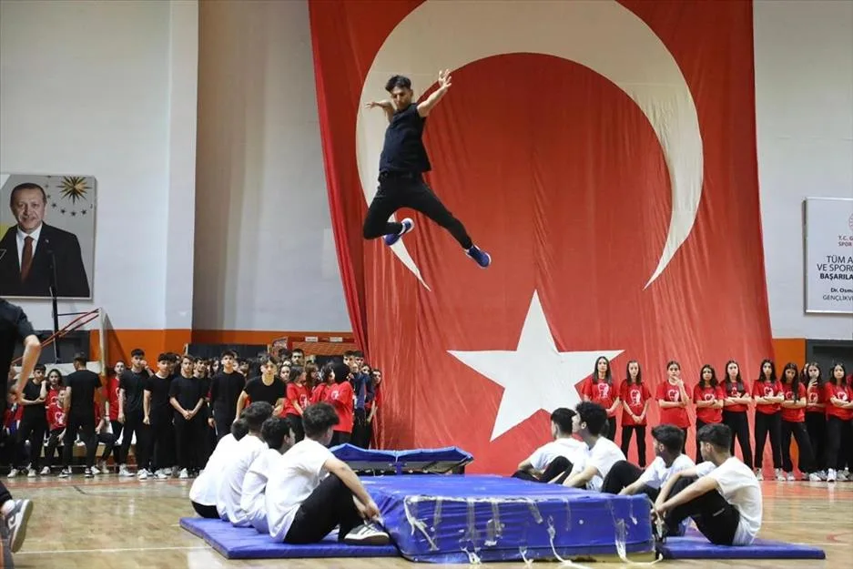 İnegöl’de 19 Mayıs Coşkuyla Kutlandı