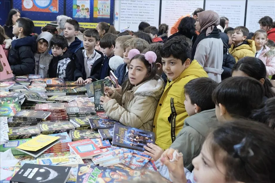 İnegöl’de Kitap Günleri Coşkusu Sürüyor