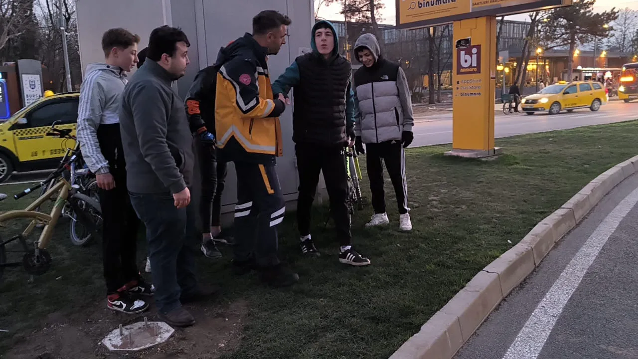 Çarpıp kaçtı