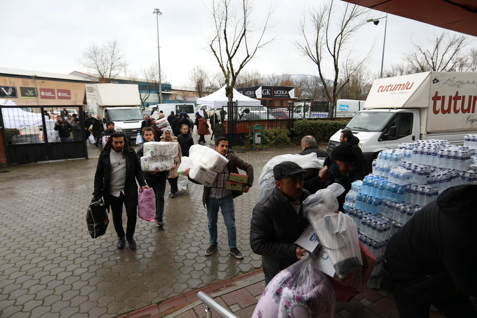 İnegöl’den deprem bölgesine gönül köprüsü