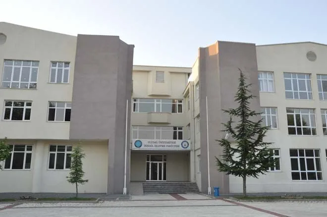 952 Üniversiteli genç İnegöl'e gelecek