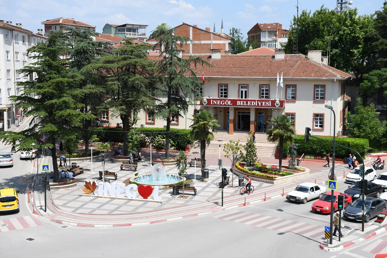 BELEDİYE BAŞKANI ALPER TABAN; ‘İnegöl’ün il olmasından mutluluk duyarız’