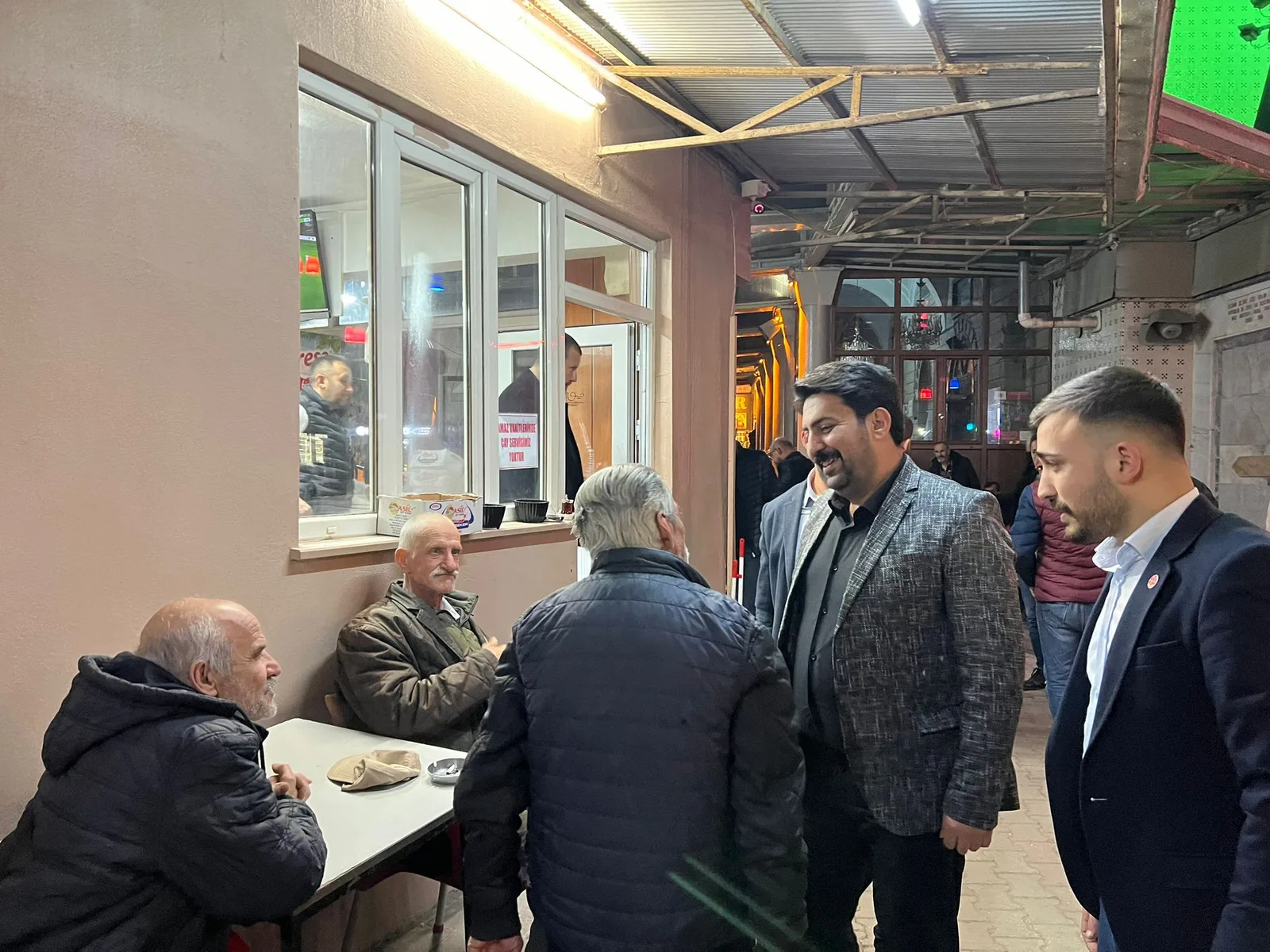 MHP sahayı tarıyor