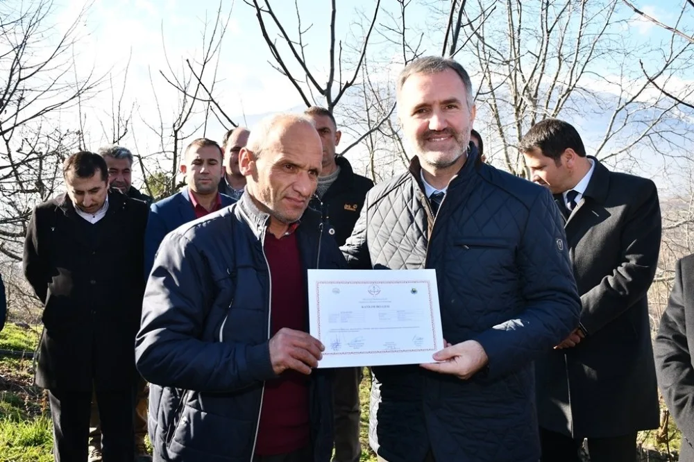 25 Çiftçi Meyve Budama Sertifikasını Aldı
