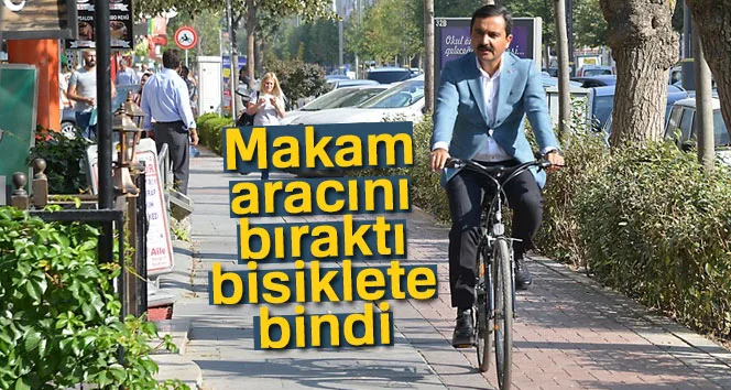 Makam aracını bıraktı bisiklete bindi