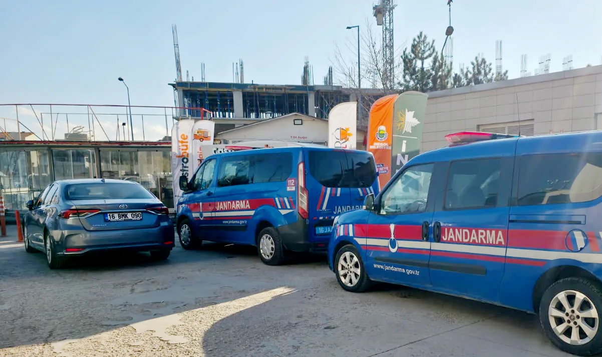 Camiden çıktıktan sonra aniden fenalaştı, yaşamını yitirdi