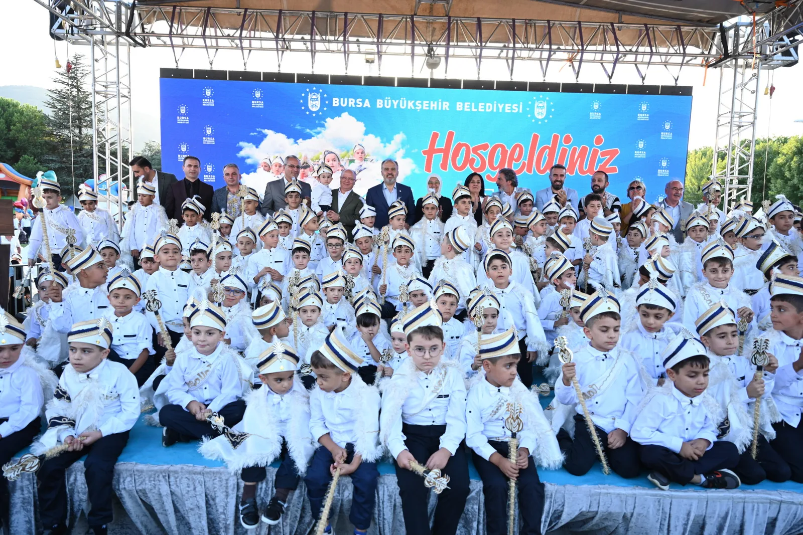Toplu sünnet şöleni