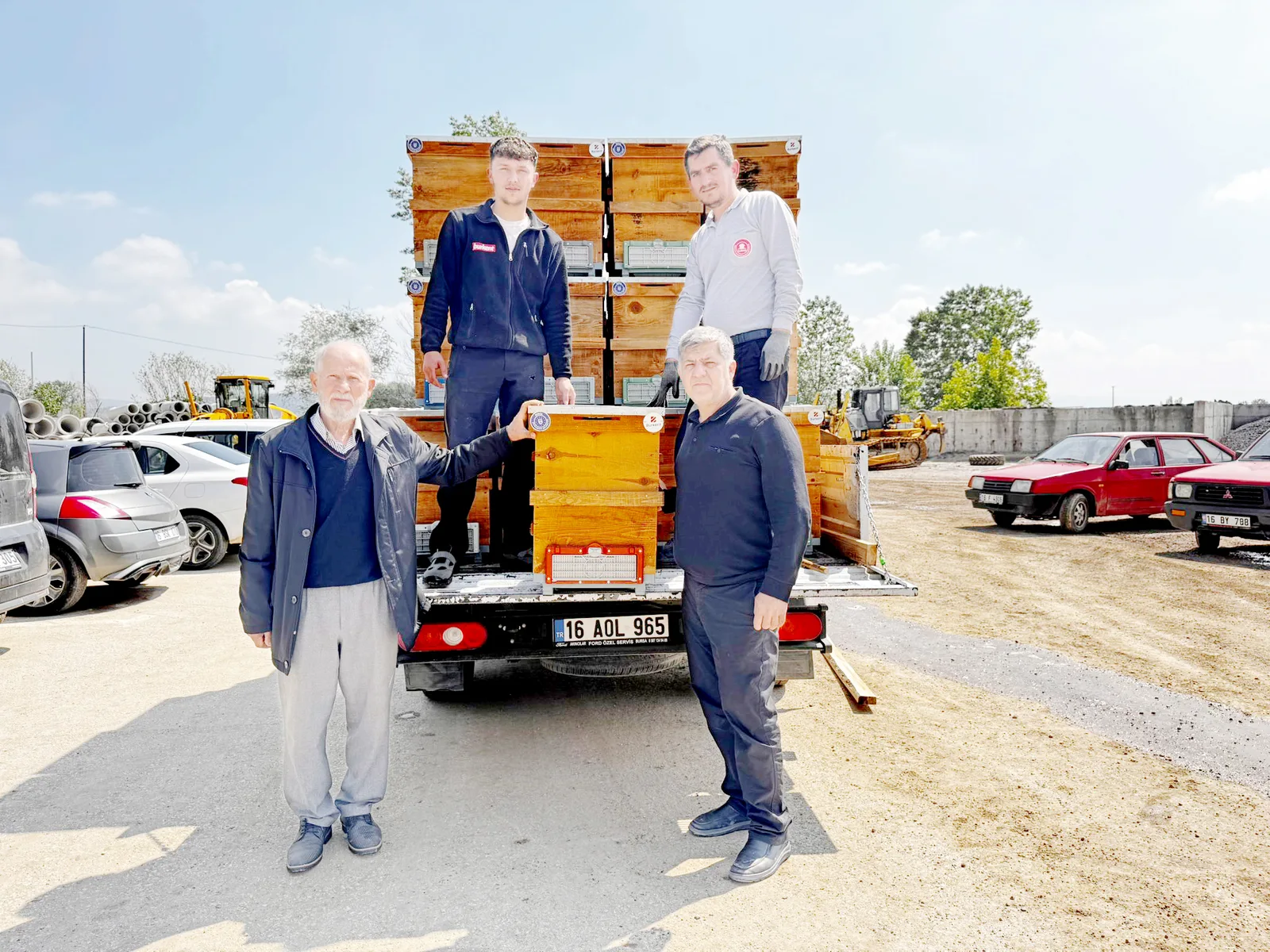 Büyükşehir’den İnegöllü arıcılara dev destek