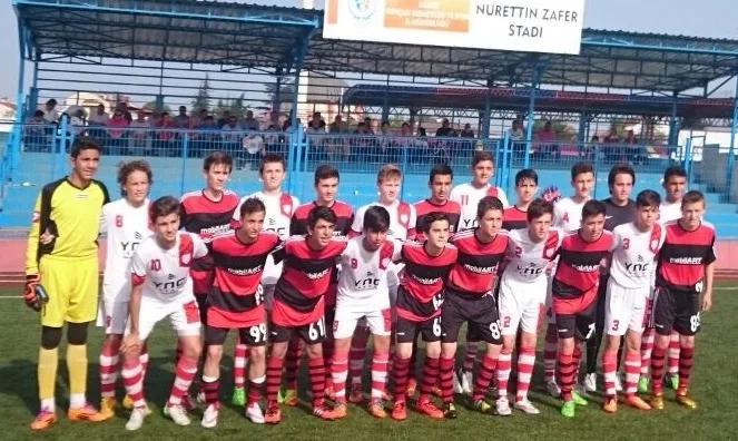 Başarı abidesi Gazipaşaspor