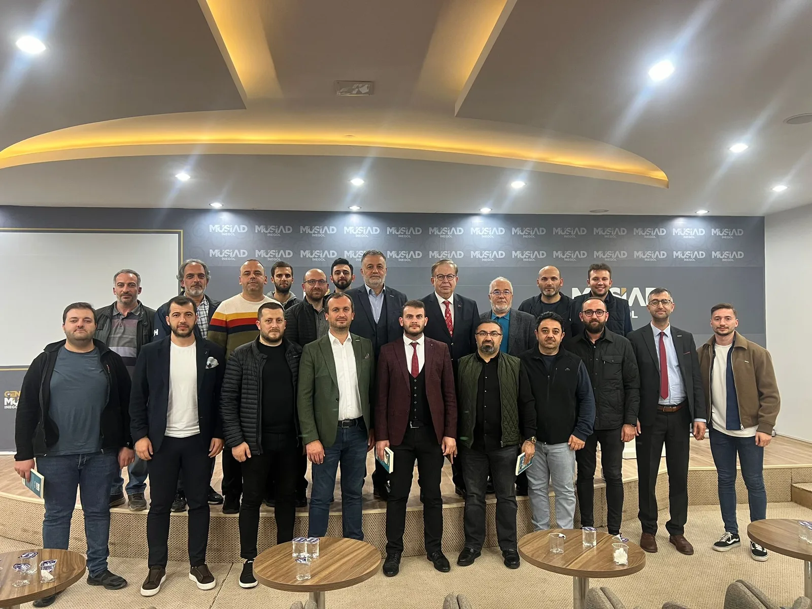 'Denizlere hakim olan, dünyaya hakim olur'