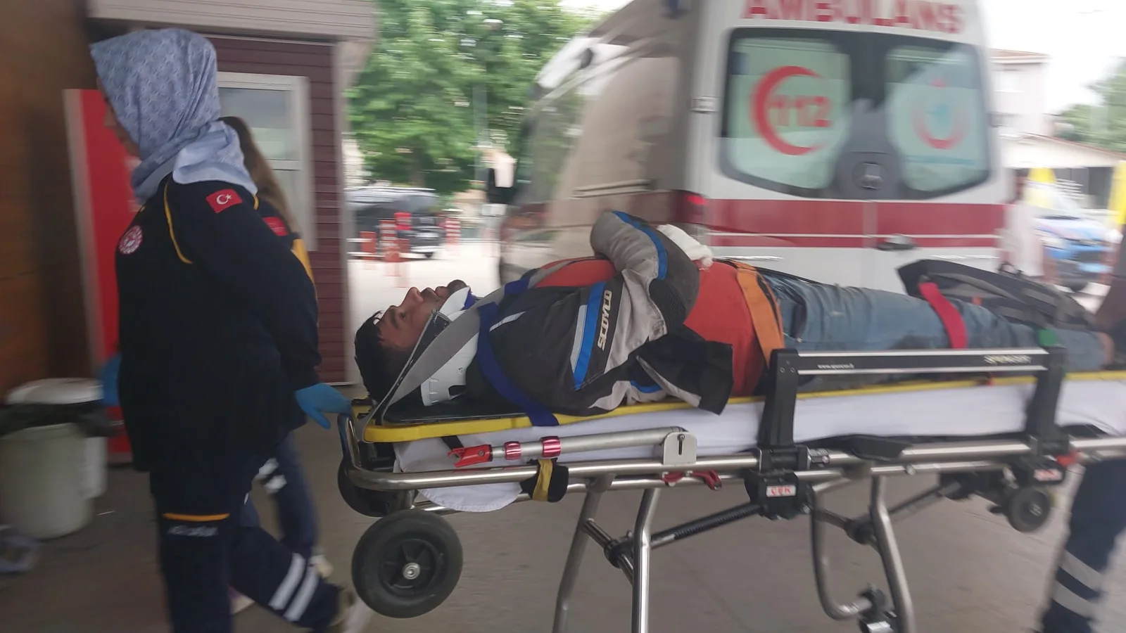 İnegöl'de feci kaza... Kanlar içinde kaldı
