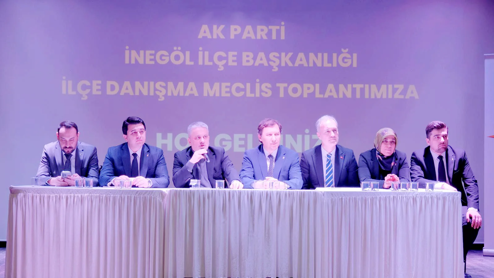 CHP belediyeciliği günü kurtarmaktır AK Parti belediyeciliği geleceği inşa etmektir