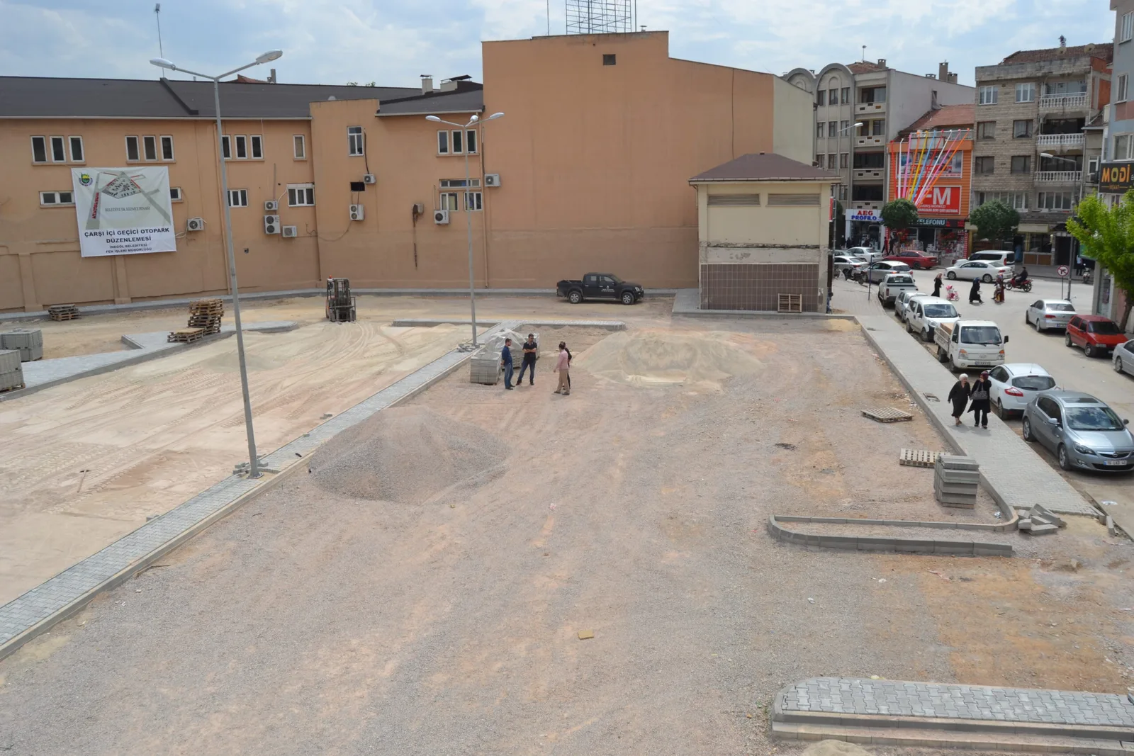 Belediye'den geçici otopark çözümü