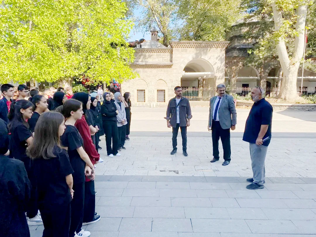 İlk ders İshakpaşa Camii’nde yapıldı