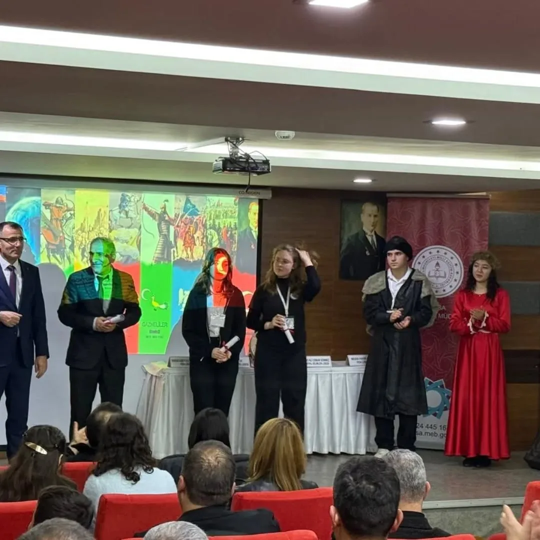 İnegöl'de “Ötüken’den Manas’a Türk Destanları ve Kutadgu Bilig” paneli düzenlendi