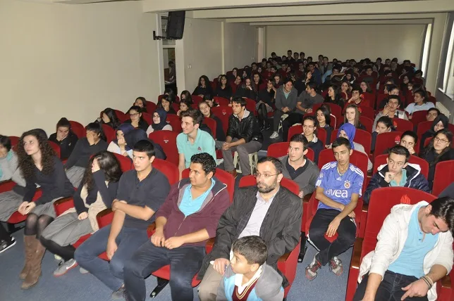 AHİD'ten liselere motivasyon
