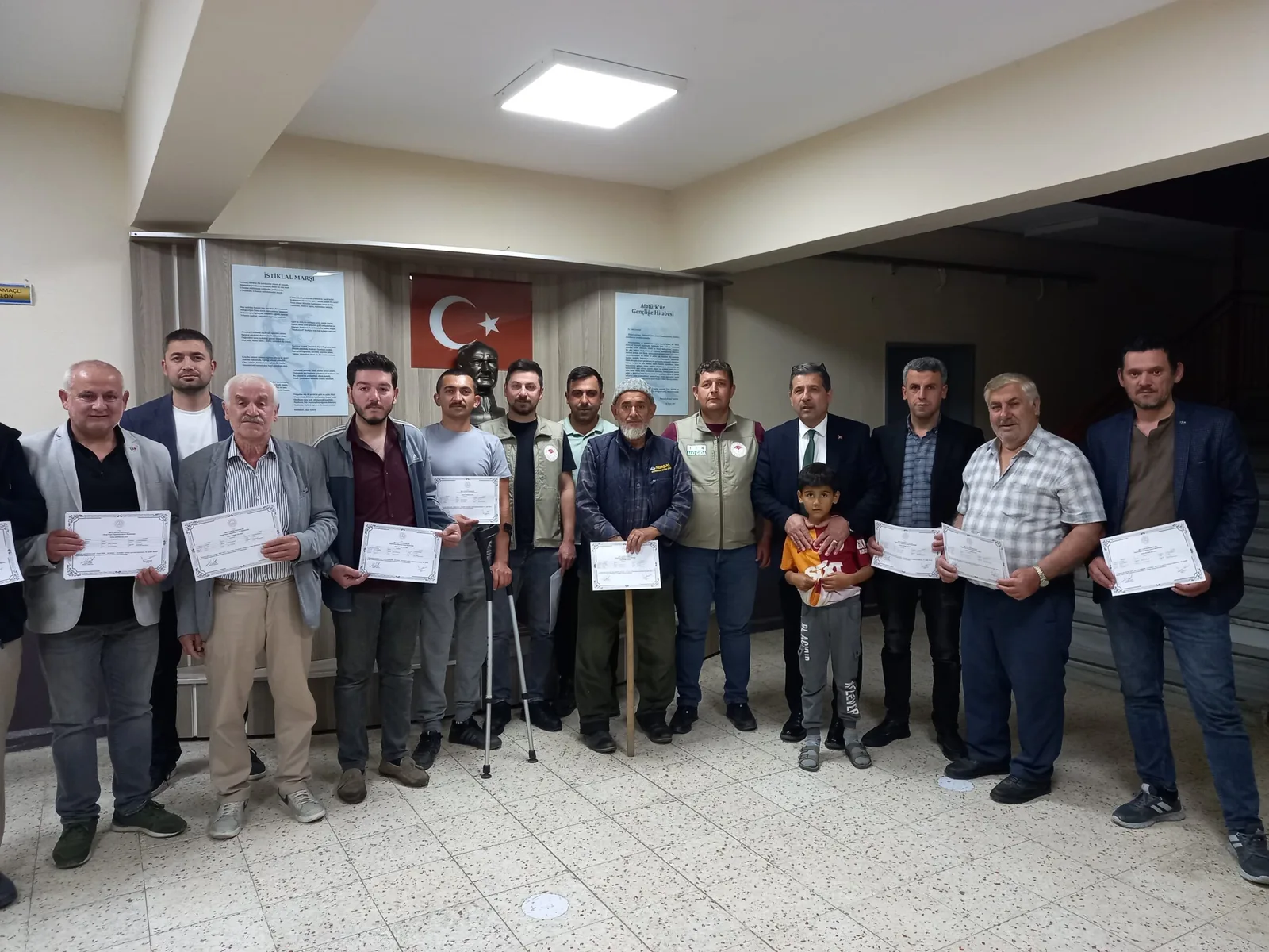 İnegöl’de ‘İstiridye Mantarı’ yetiştirmek için püf noktaları öğrendiler