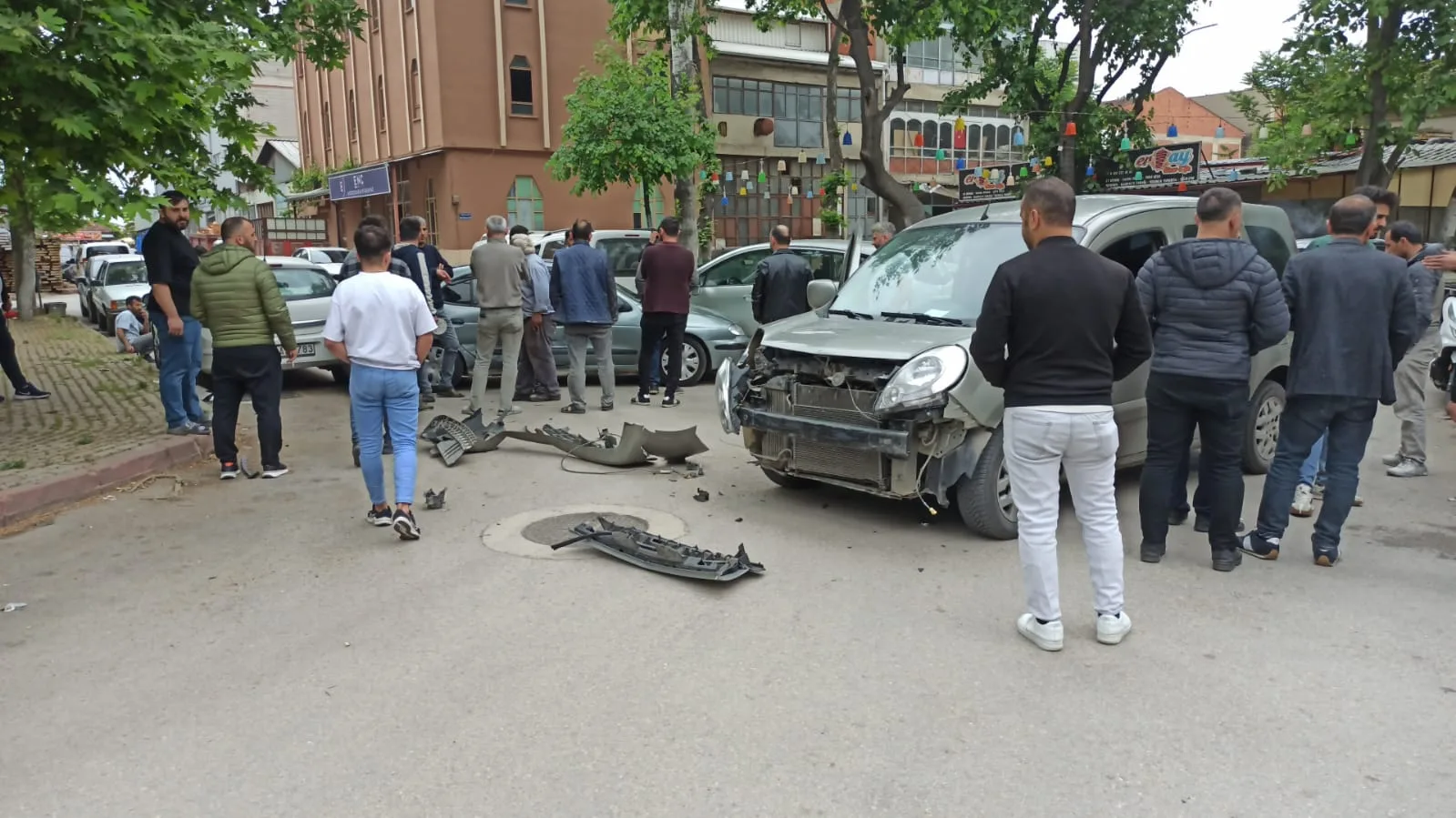 İnegöl'de korkutan kaza