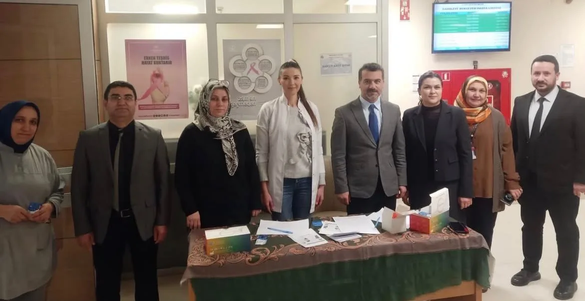 İnegöl'de 'kolon kanseri' farkındalık standı kuruldu