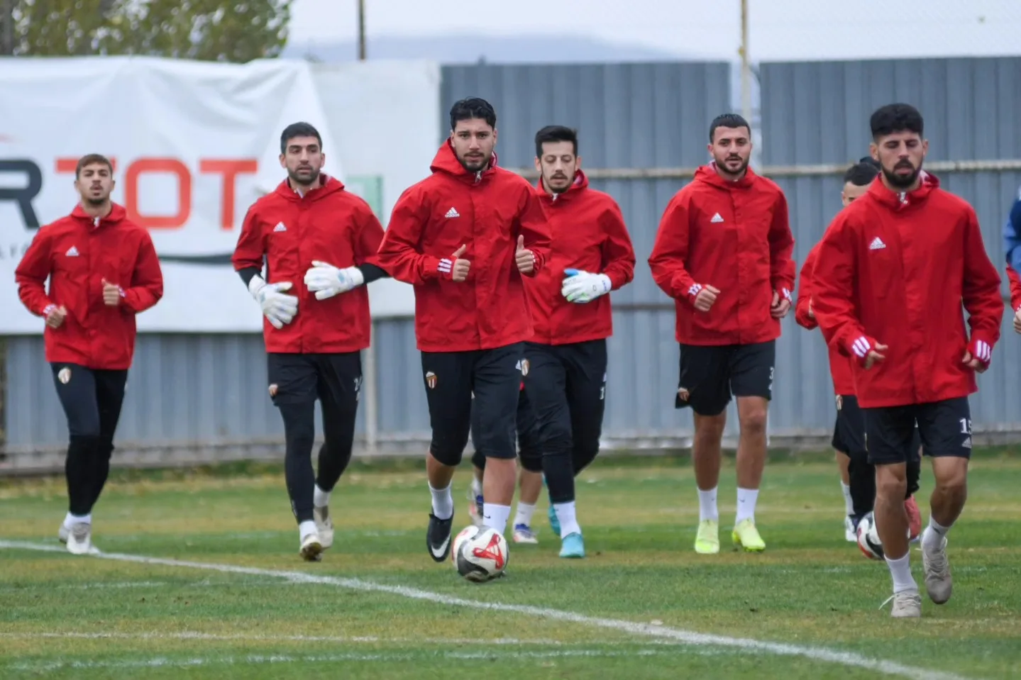 İnegölspor, zorlu süreçten geçiyor