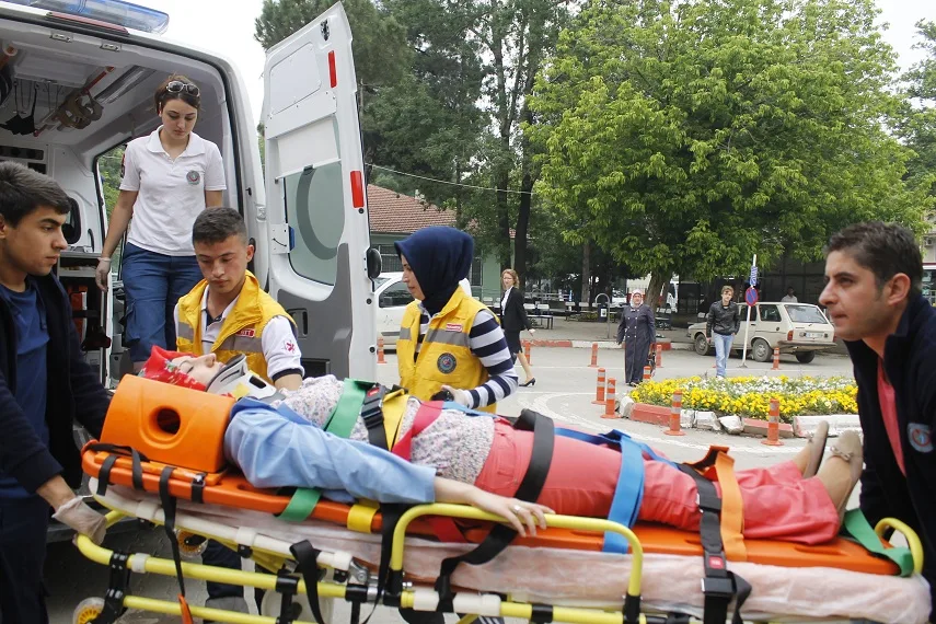 İş kazalarında 2 işçi yaralandı