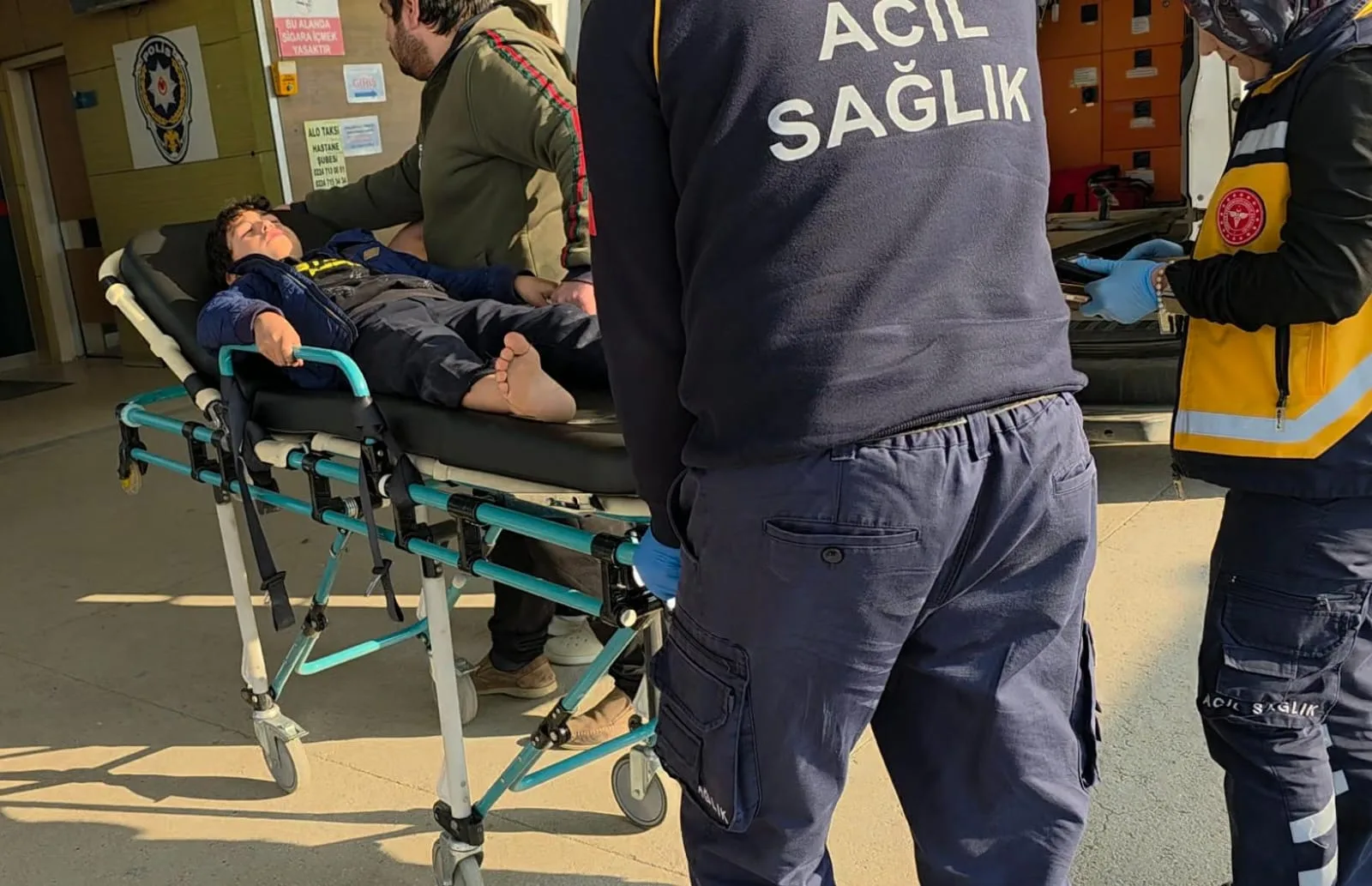 Yaralı çocuğu bırakıp kaçtı