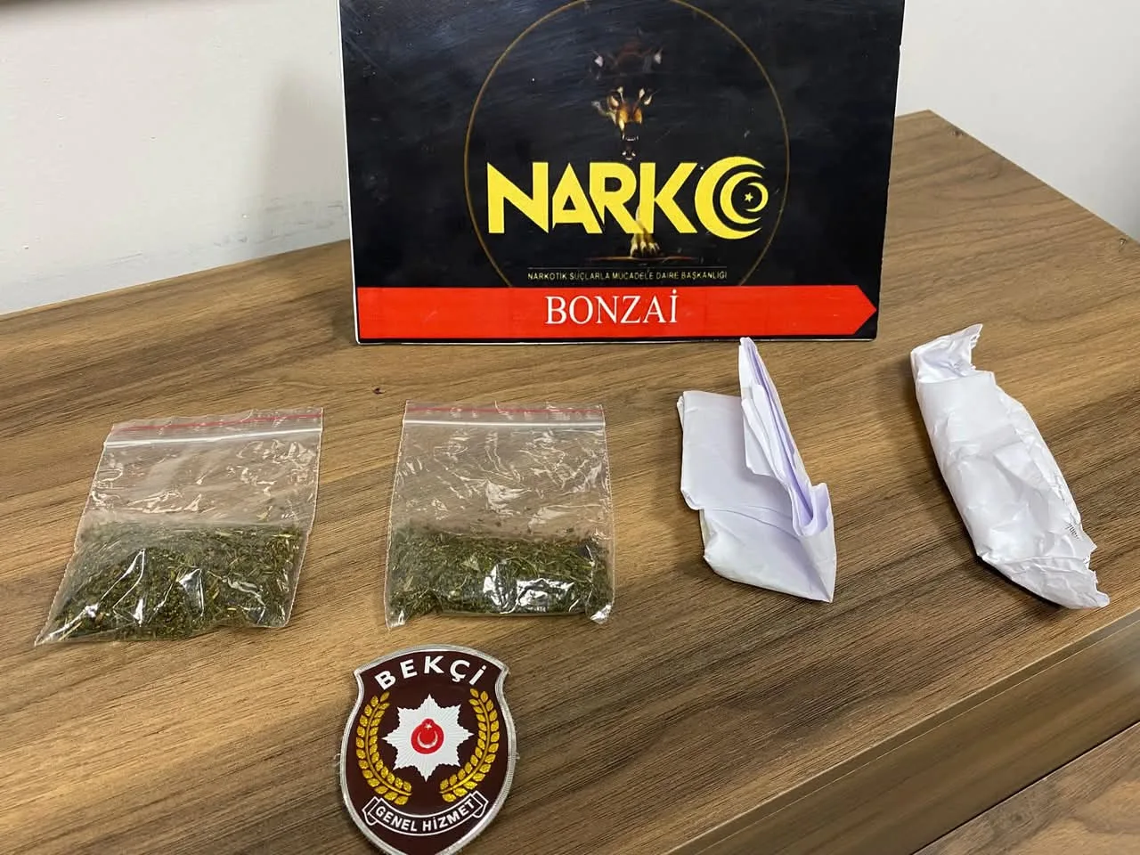 Bekçiler geçit vermedi