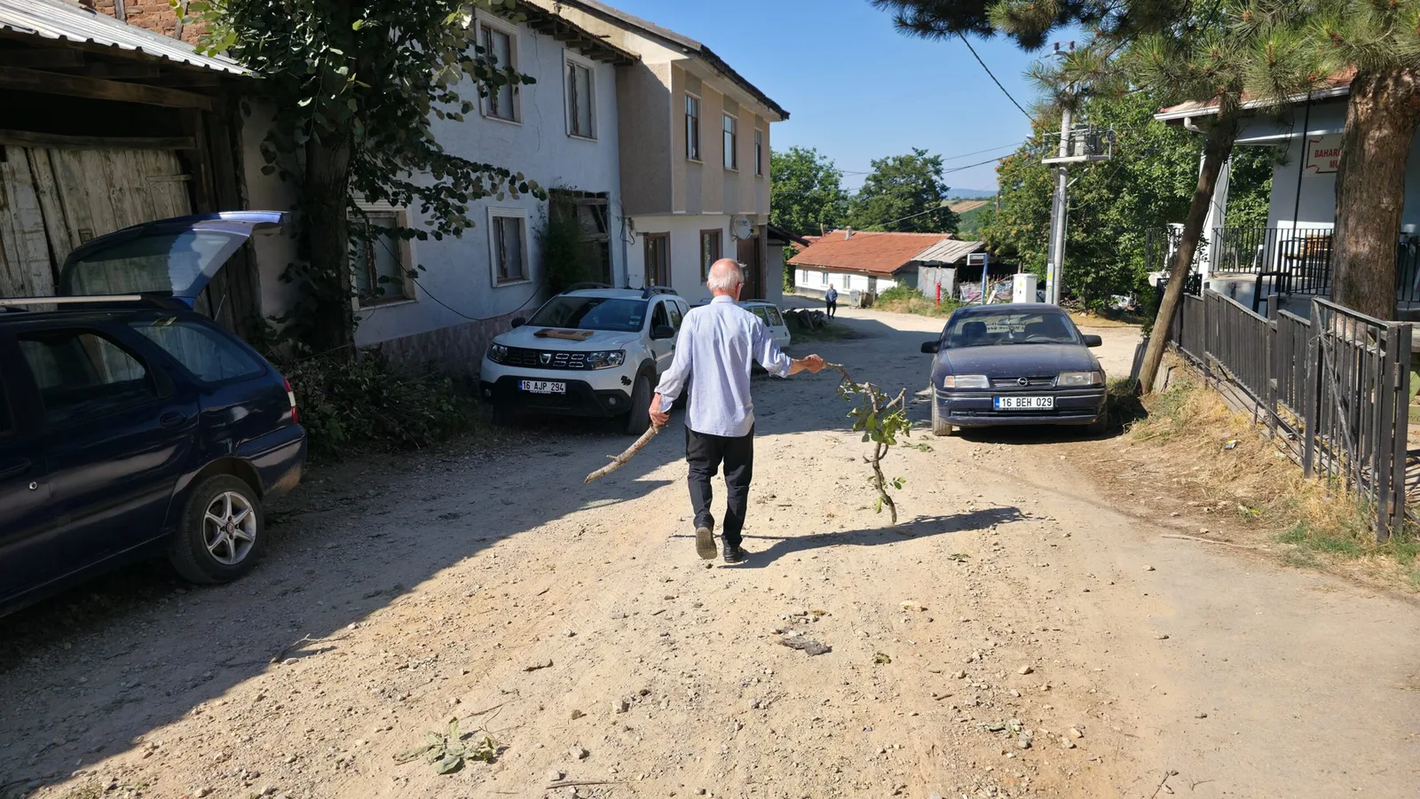 Bahariye’nin yolları perişen