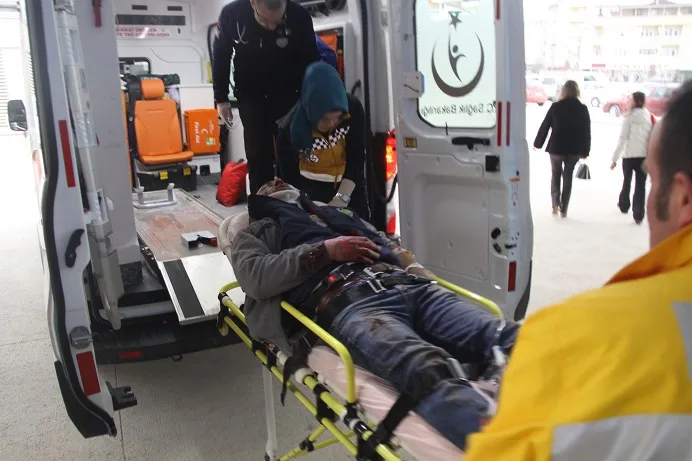 Koltuk yüklerken düştü