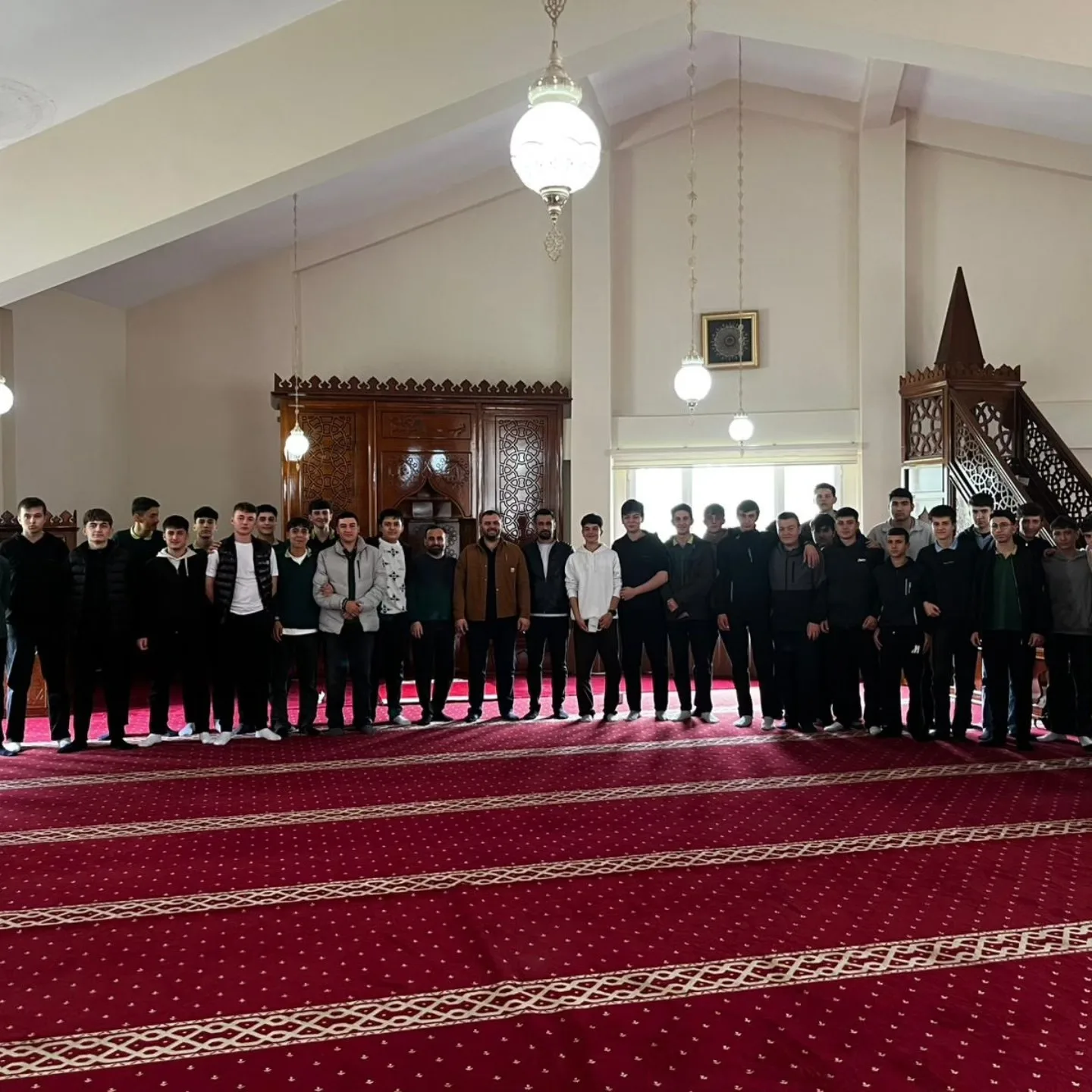 Camiler ve medeniyet gençlerle buluştu