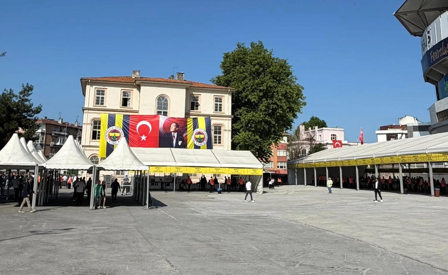 İnegöl'de İstanbul'a akın