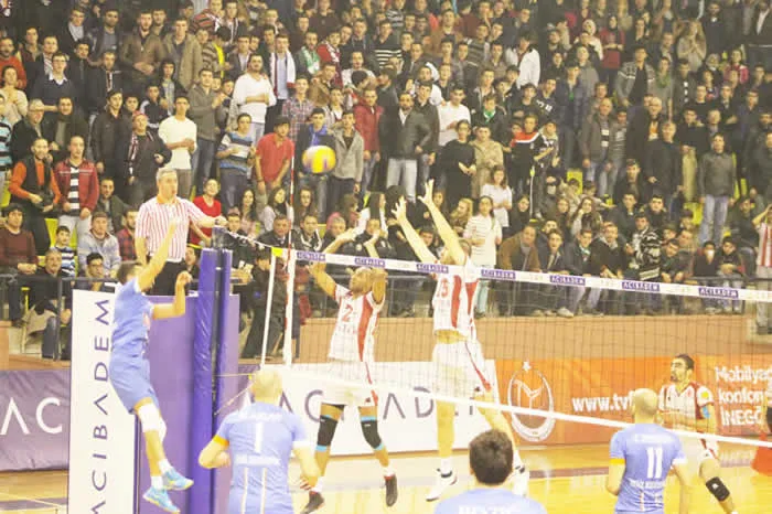 Gözler play-out’ta