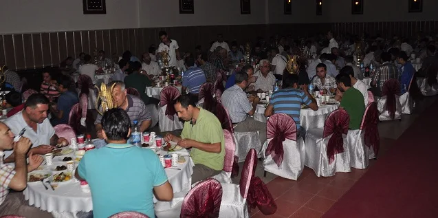 Emektarlar iftarda ödüllendirildi