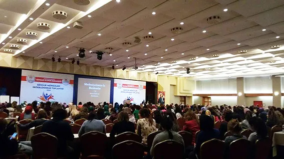 Gençlik liderlerine eğitim