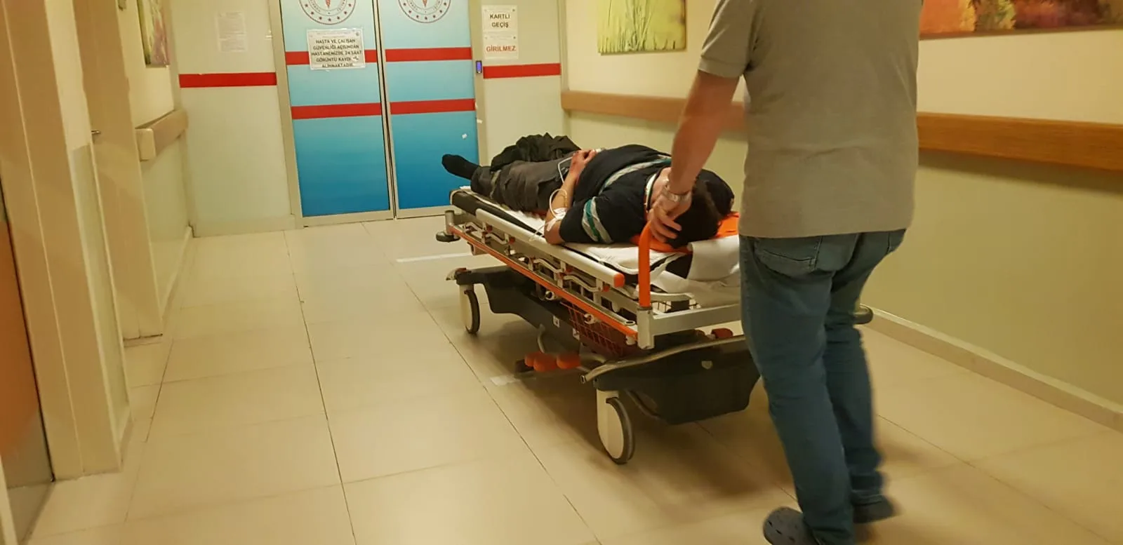 İnegöl'de dereye devrilen cipte can pazarı