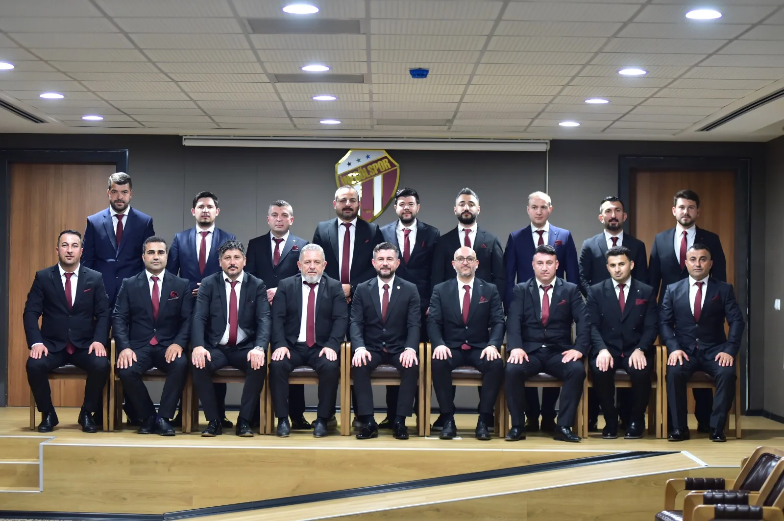İnegölspor'da görev dağılımı