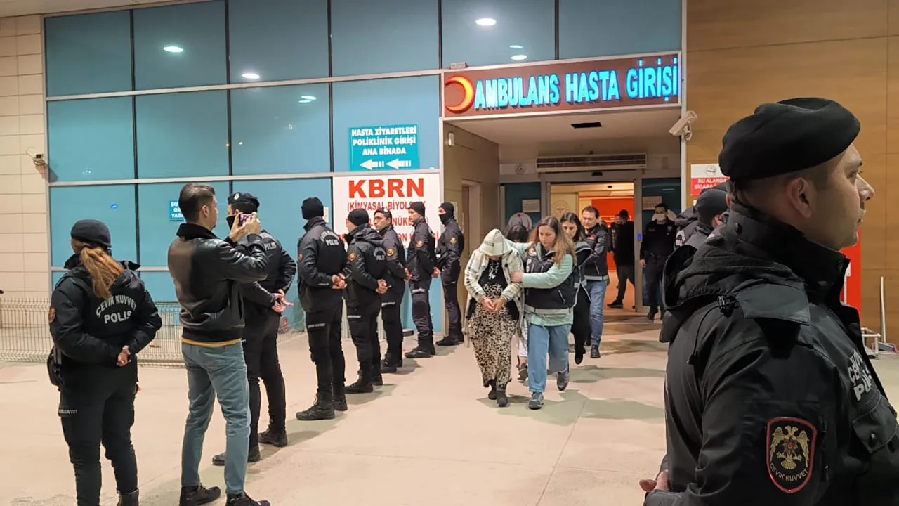 İnegöl'de uyuşturucu operasyonunda yakalanan şüphelilerden 37'si tutuklandı