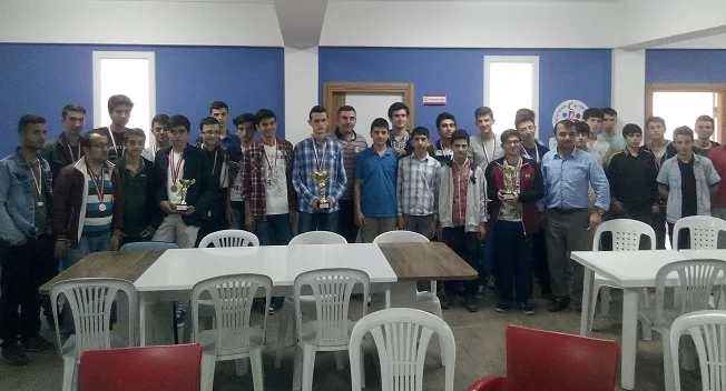 Fen Lisesi satranç şampiyonu
