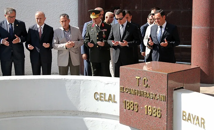 Celal Bayar, ölüm yıldönümünde anıldı