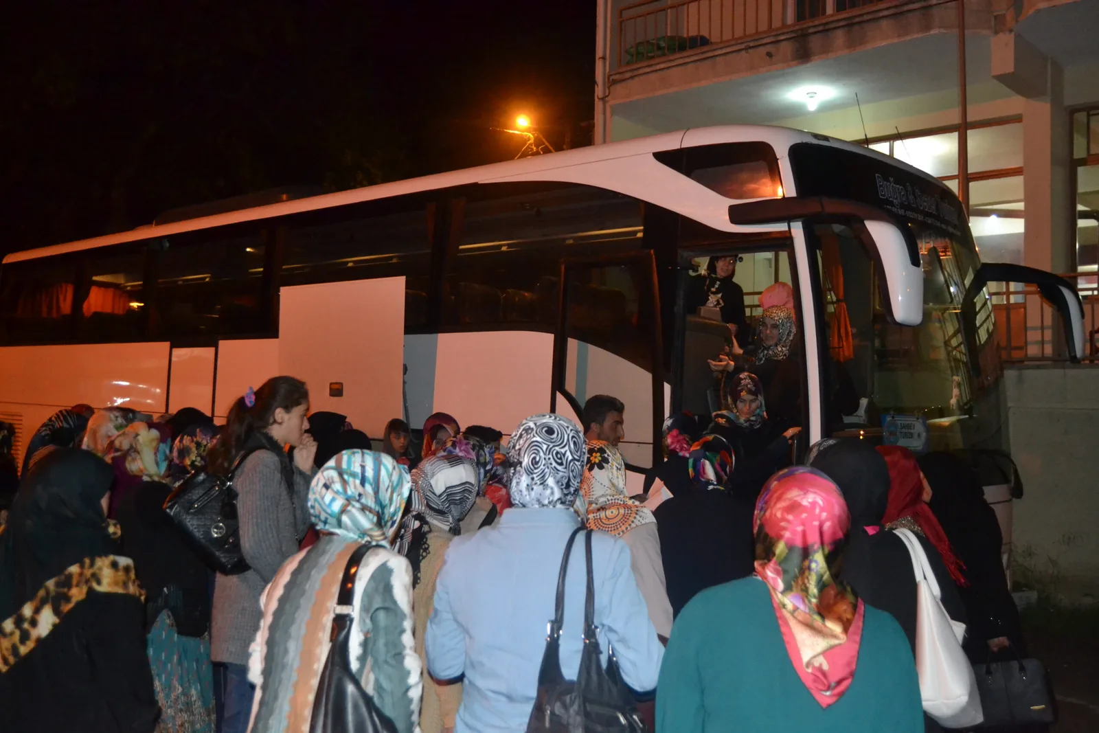 105 KADIN Çanakkale için yola çıktı