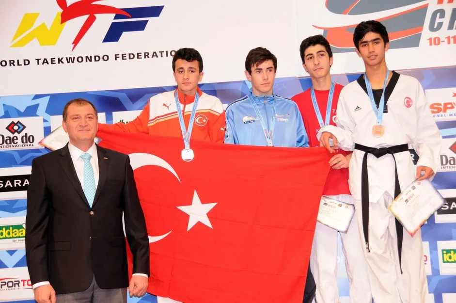 Uluslar Arası Teakwondo'da HEM'den 2 madalya