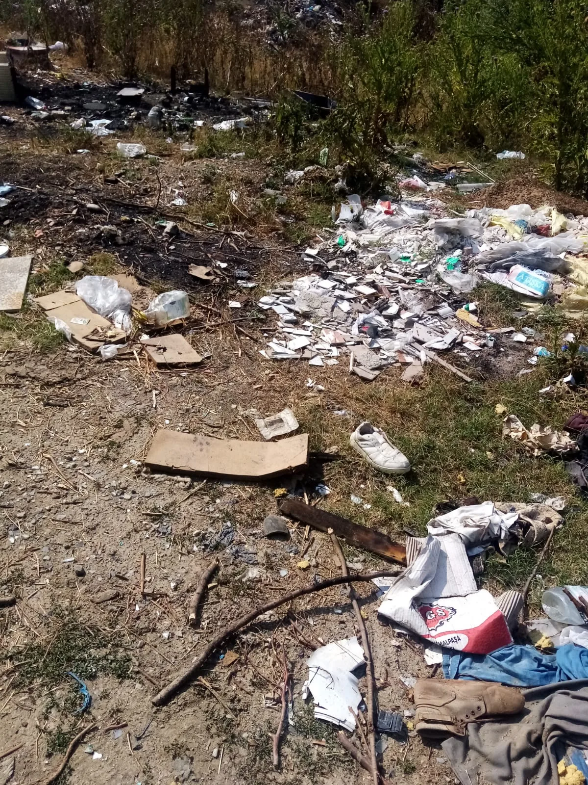 İsaören’de ‘çöp’ isyanı muhtarı çileden çıkardılar