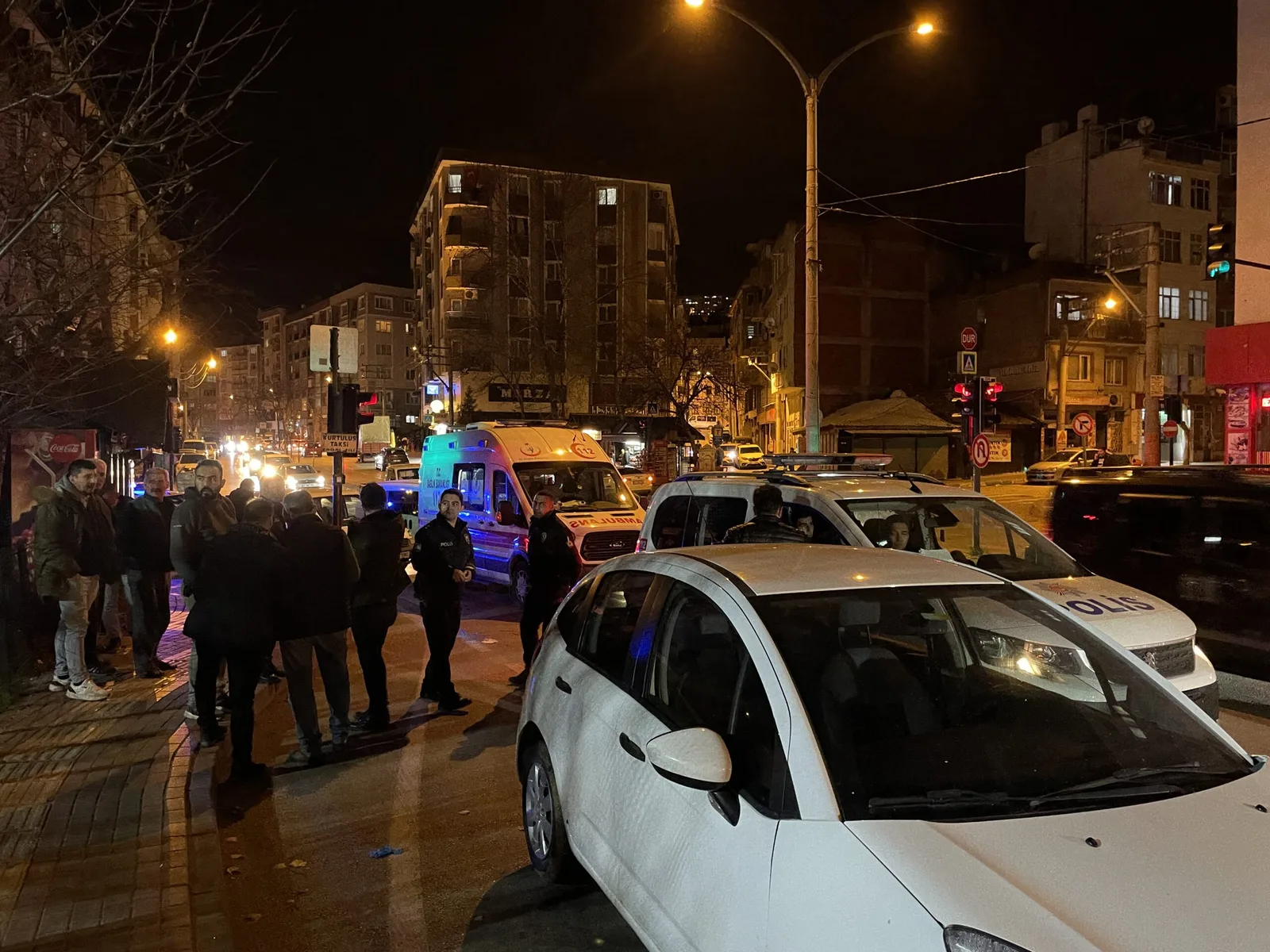 Bursa'da çıkan bıçaklı kavgada bir kişi ağır yaralandı