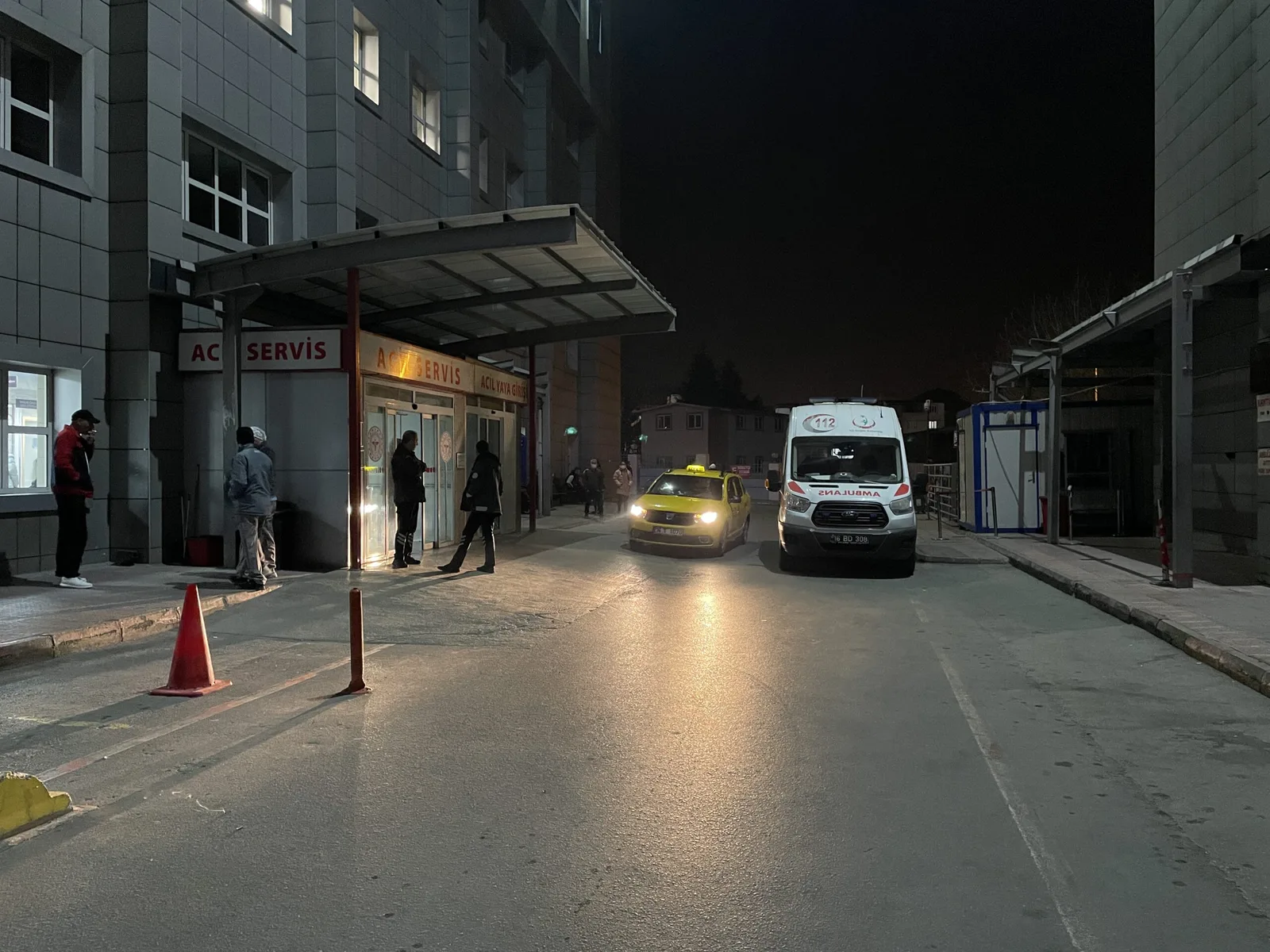 15 Kişi zehirlendi