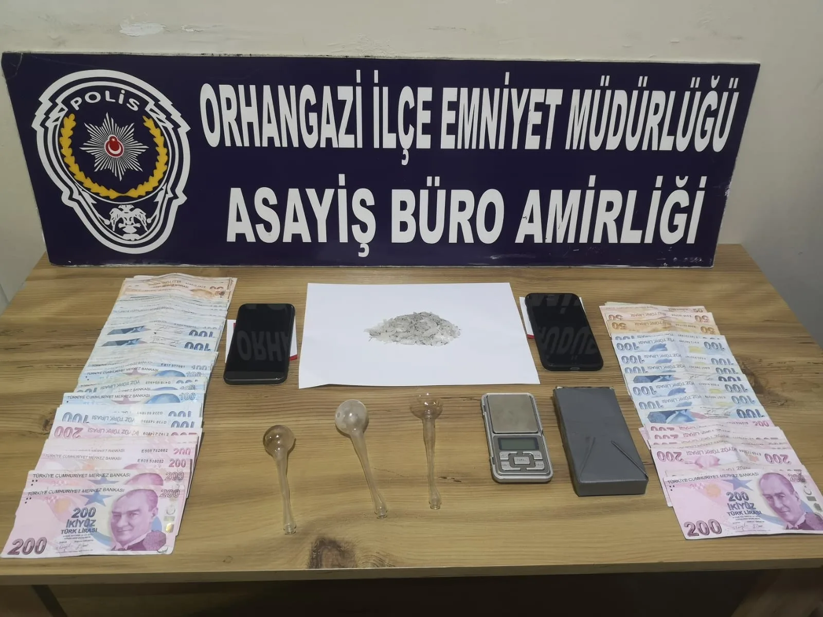 Uyuşturucu operasyonunda 2 şüpheli gözaltına alındı